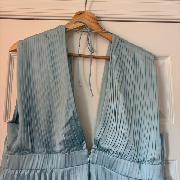 Abercrombie & Fitch Plunge Pleated Satin Mini Dress Sky Blue XLT Tall Long NWT - Picture 14 of 16